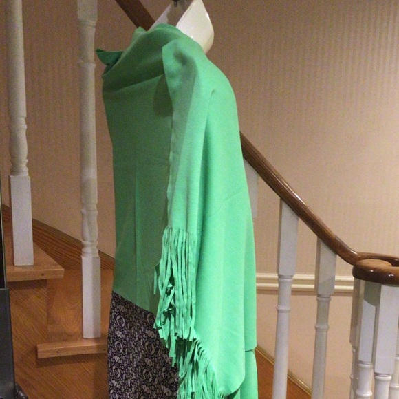 🛍2 for $30 Summer solid colour Shawls/wrap/scarves NWOT - Picture 1 of 7
